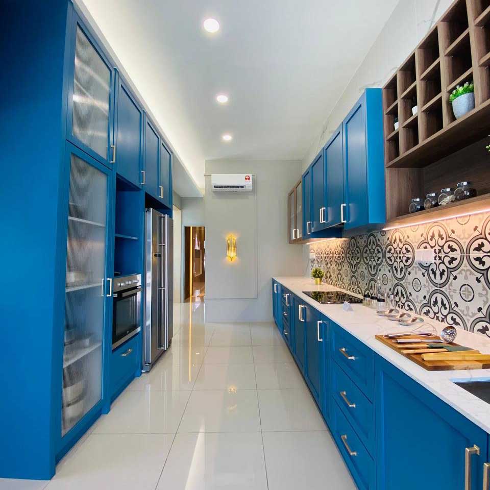 photo_6217296251855161147_y